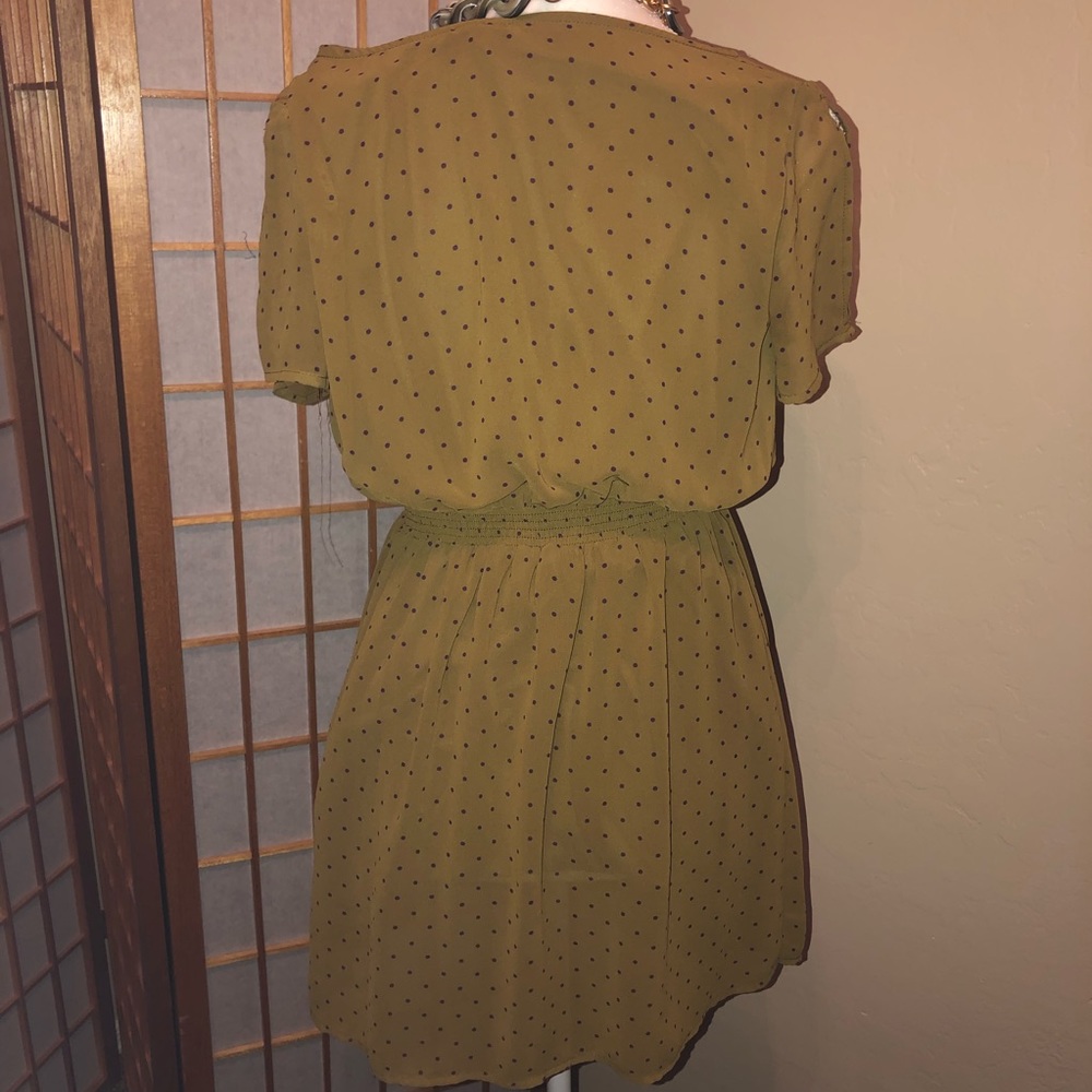 Dress - Picture 6 of 8